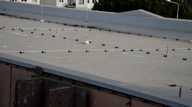 acrotère toiture plate,installation,PVC,béton Pose acrotère toit plat